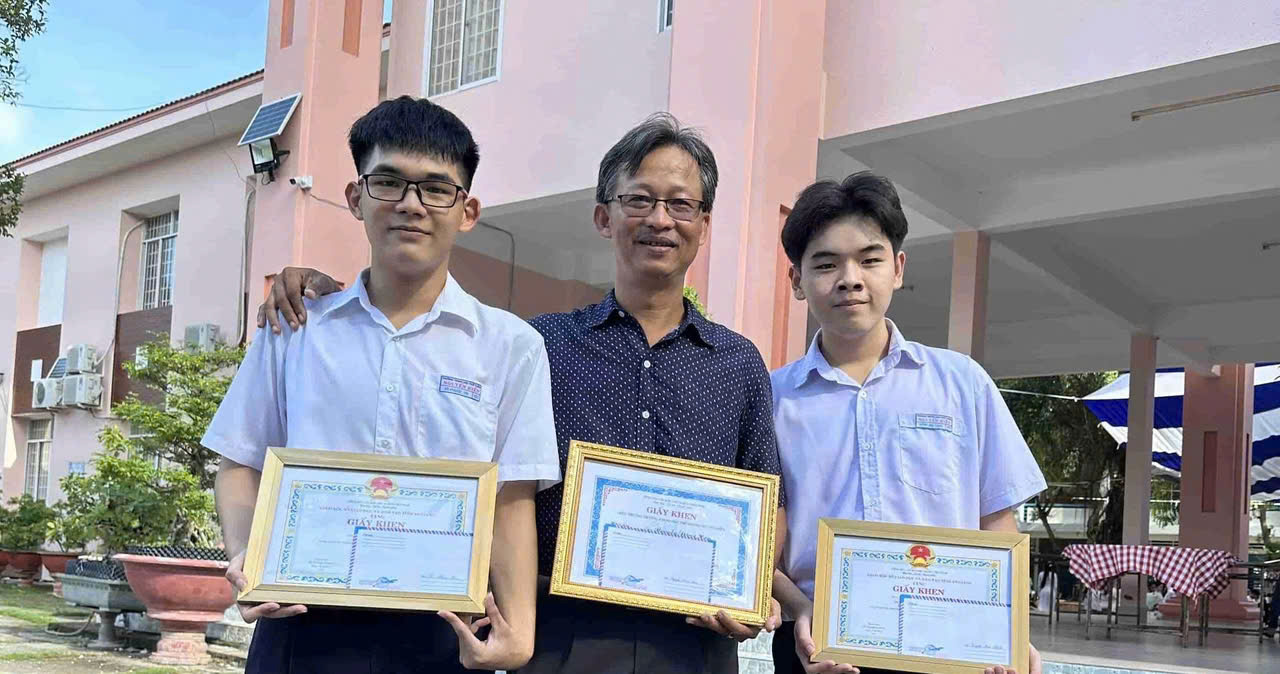 Hsg Vật Lí tỉnh An Giang năm 2021